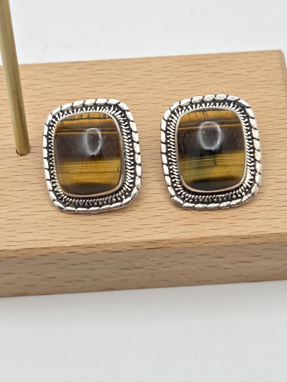 Vintage Mexican 950 Fine Silver Tiger’s Eye Cabochon Clip On Earrings Taxco